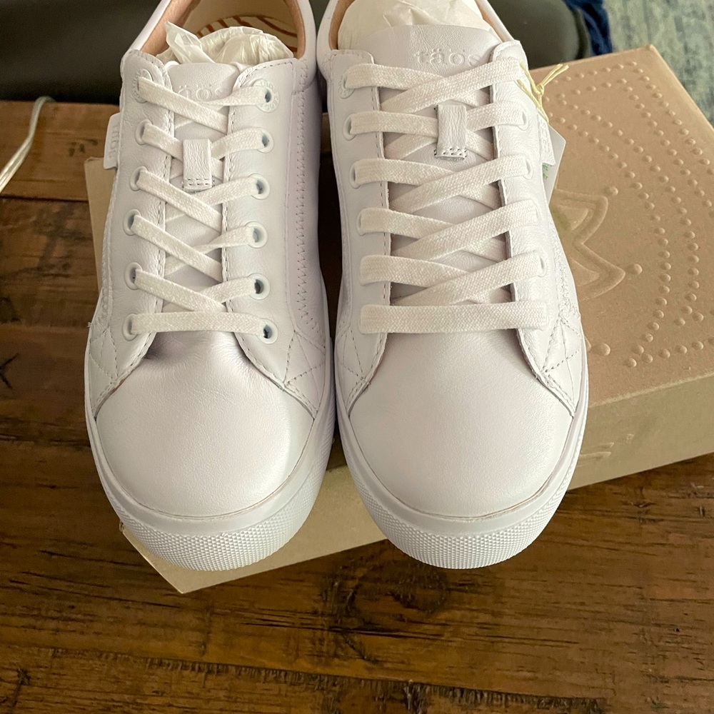 White Leather Taos